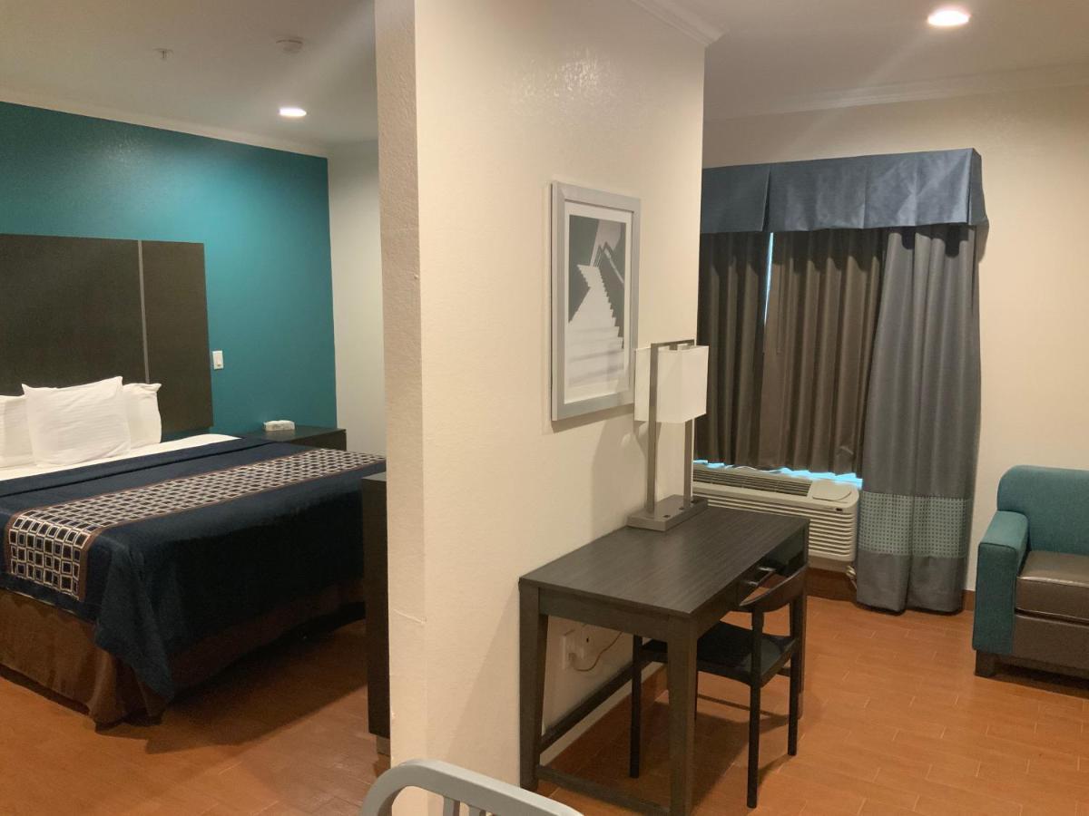 Regency Inn & Suites- Nw Houston Jersey Village Экстерьер фото