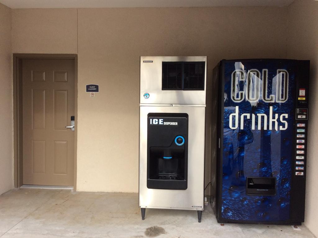 Regency Inn & Suites- Nw Houston Jersey Village Экстерьер фото