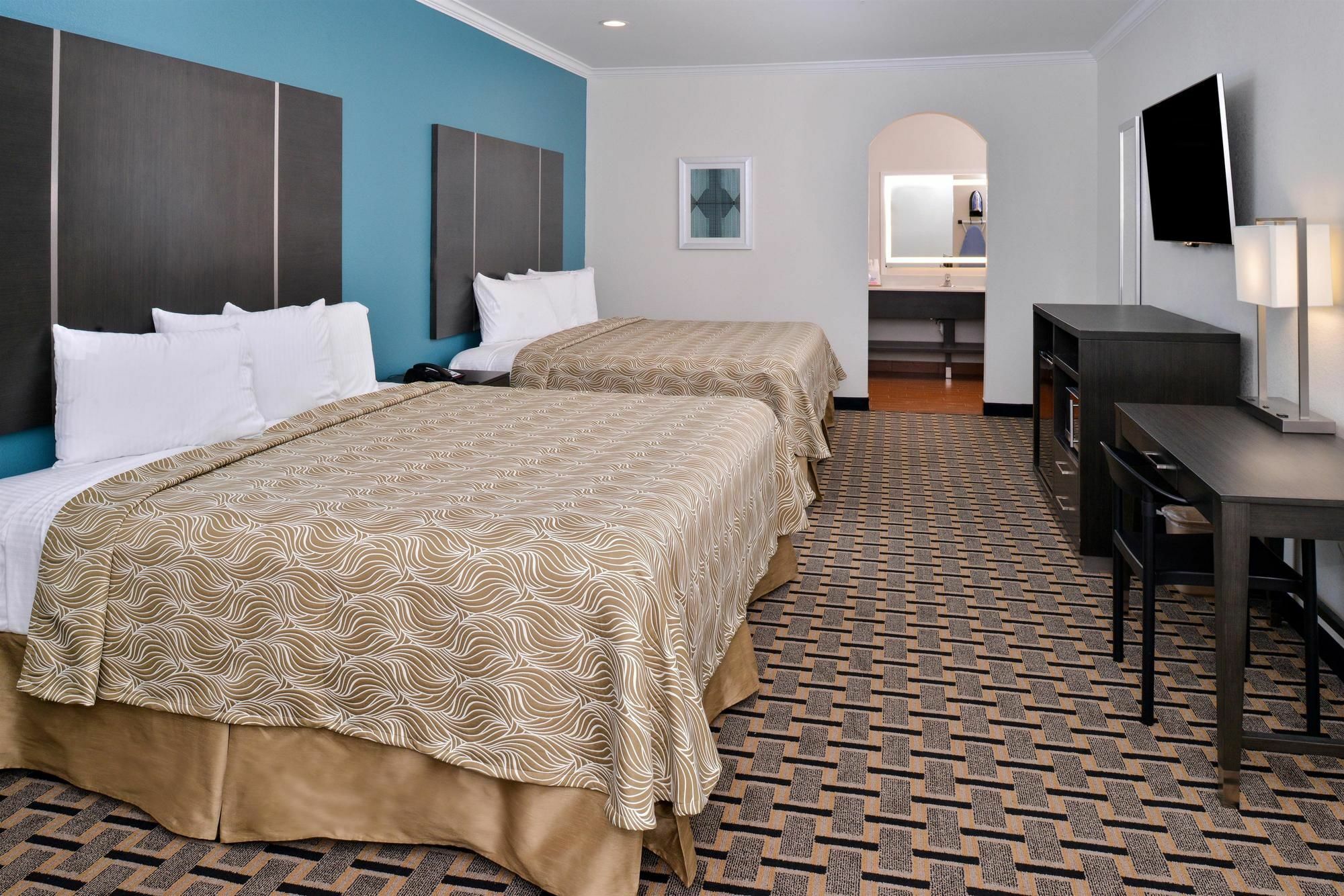 Regency Inn & Suites- Nw Houston Jersey Village Экстерьер фото