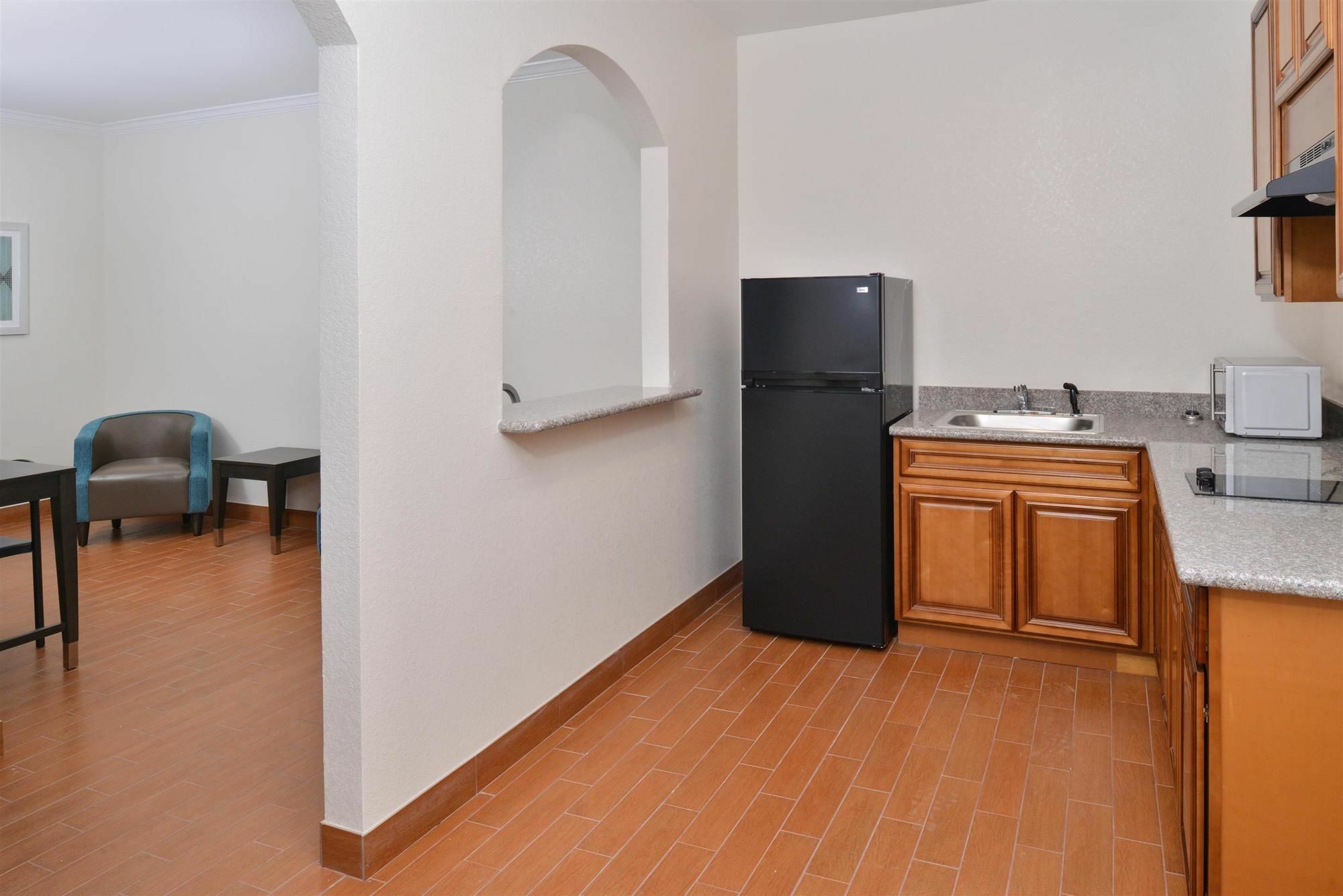 Regency Inn & Suites- Nw Houston Jersey Village Экстерьер фото
