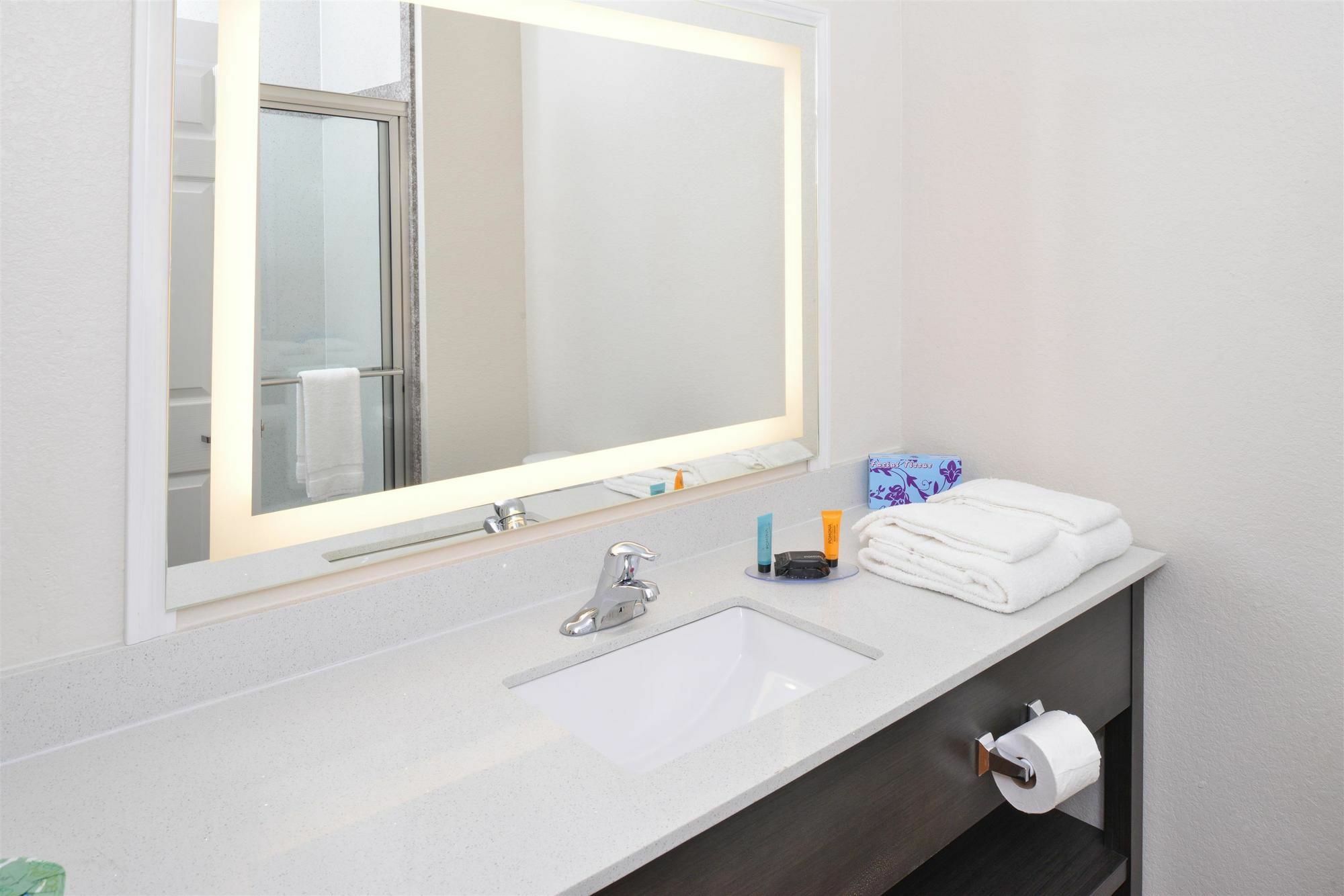 Regency Inn & Suites- Nw Houston Jersey Village Экстерьер фото